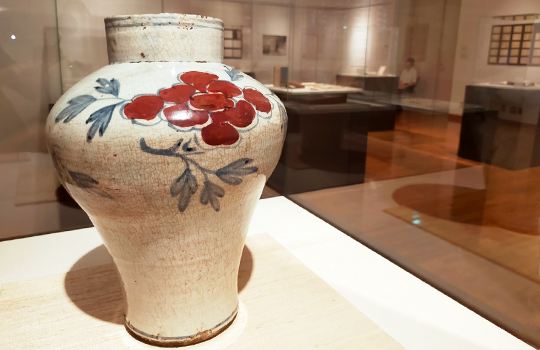 柳宗悦の心と眼―日本民藝館所蔵 朝鮮関連資料をめぐって