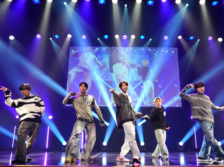 참가자들의 무대