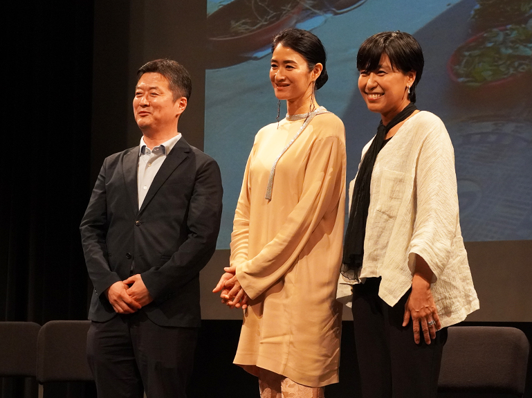 特別ゲストとの記念写真も