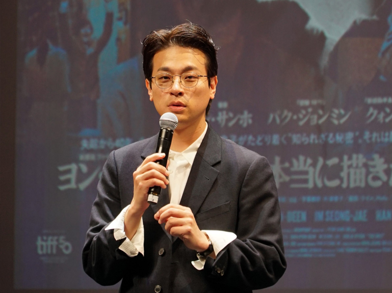 舞台挨拶の様子