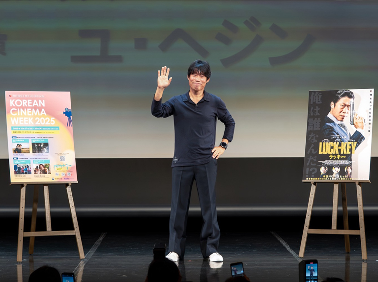 舞台挨拶の様子