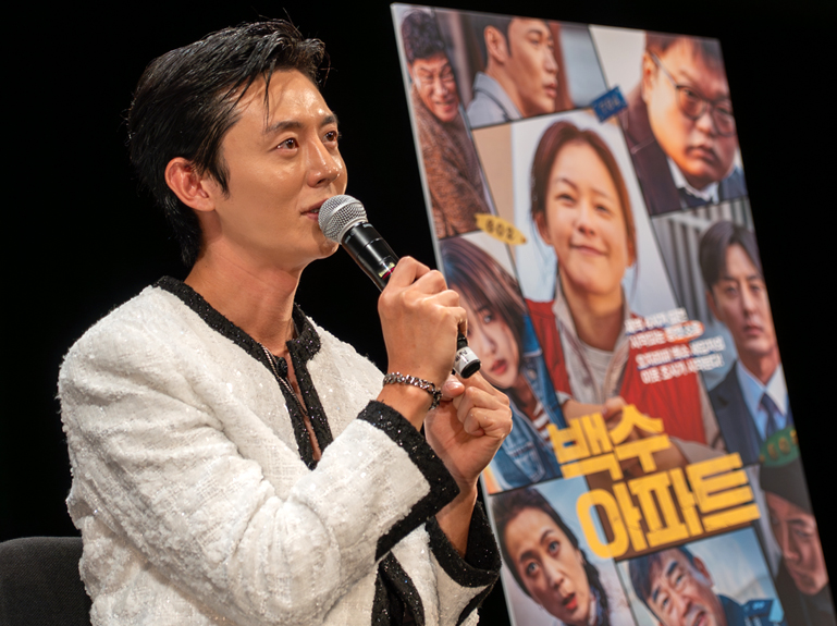 俳優のイ・ジフンさん