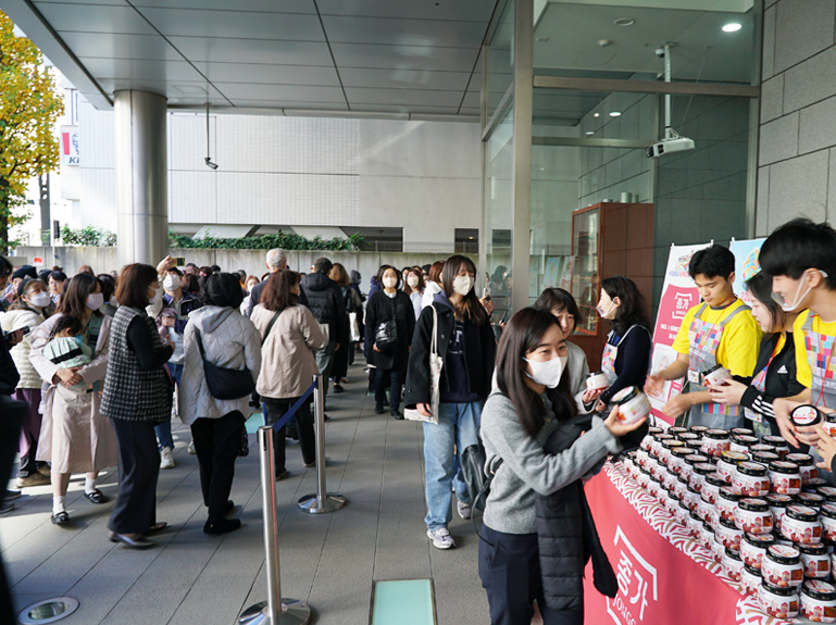 キムチ贈呈イベント