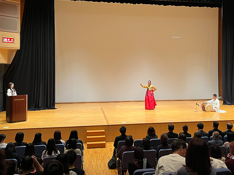 祝辞公演「江原アリラン」