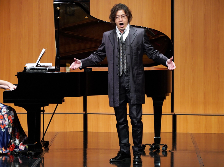 高田正人（テノール）さんの舞台