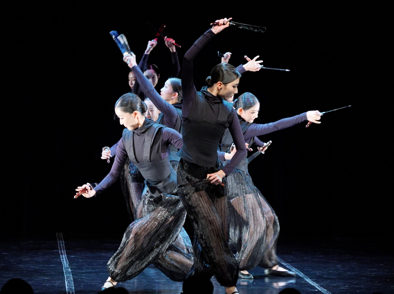 韓国伝統舞踊「剣舞」