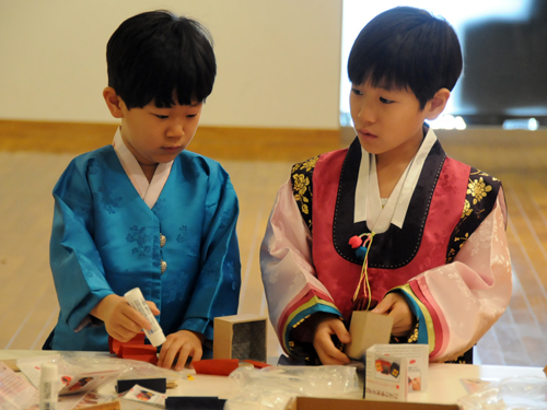 韓紙ボックス作り体験は子供にも人気！
