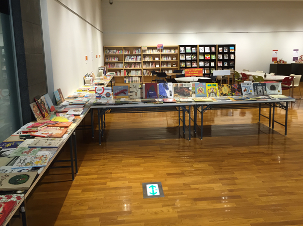 絵本展示コーナー
