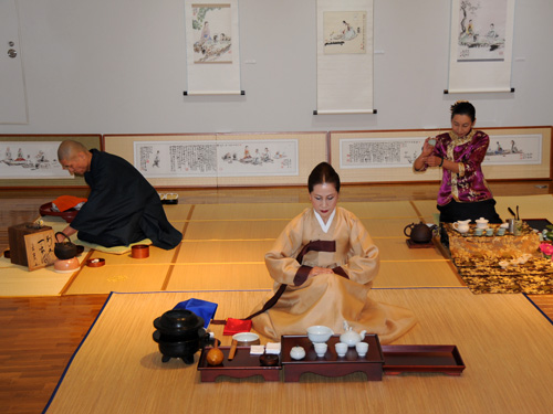 韓国伝統茶と茶墨画の出会い展