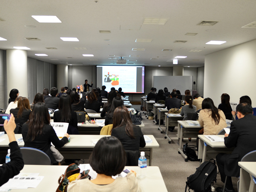 授業：体験キットで簡単に教えることのできる韓国文化講座