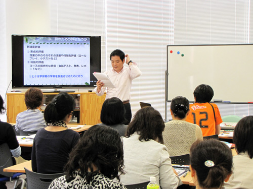 나카가와 타다오미 메지로대학교 강사의 수업모습