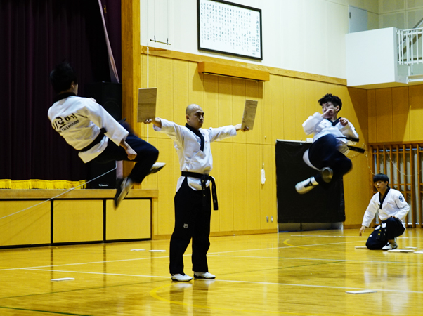 テコンドー演武の様子