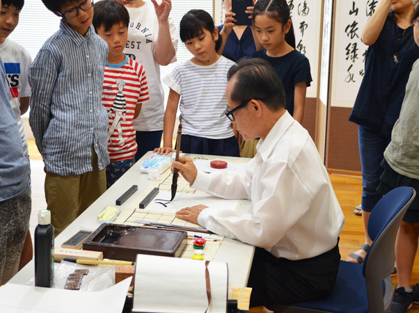 禹慶燮先生の書道試演