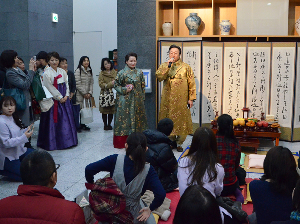 李俊揆韓国大使による徳談（トクダム）