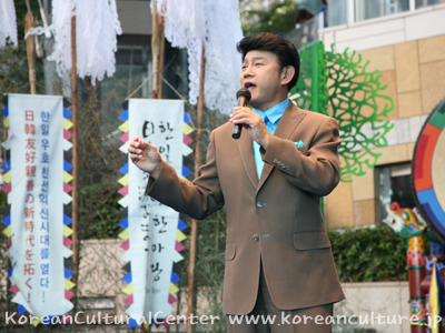 초대가수 설운도씨의 열창
