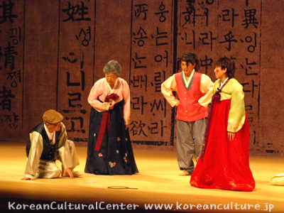 韓国語講座上級クラスによる演劇 ‐ 韓国の昔話 「鏡」