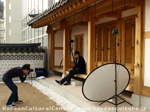 マスコミ撮影 - 韓国文化院サランバンにて