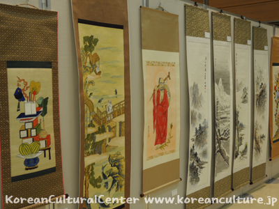 韓国的な要素が多く込められた民画などの作品